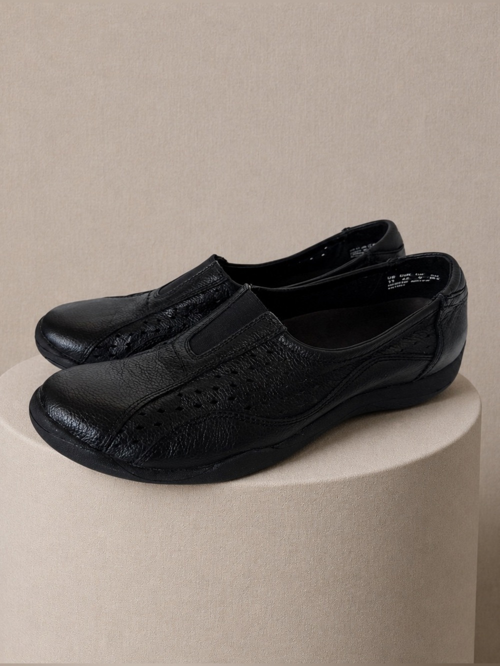 Hush Puppies Womens Black Leather Comfort Slip On S Size 11M Relax Flex